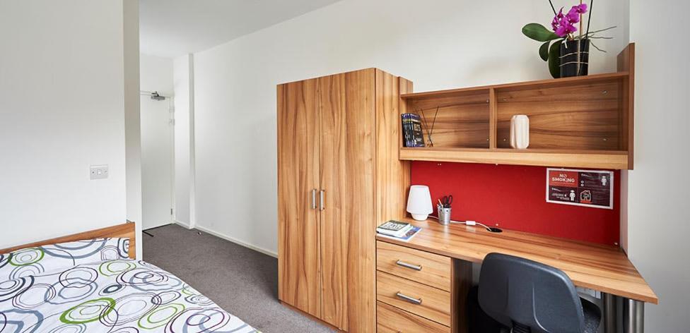 Zeni Ensuite, Cambridge Pensão